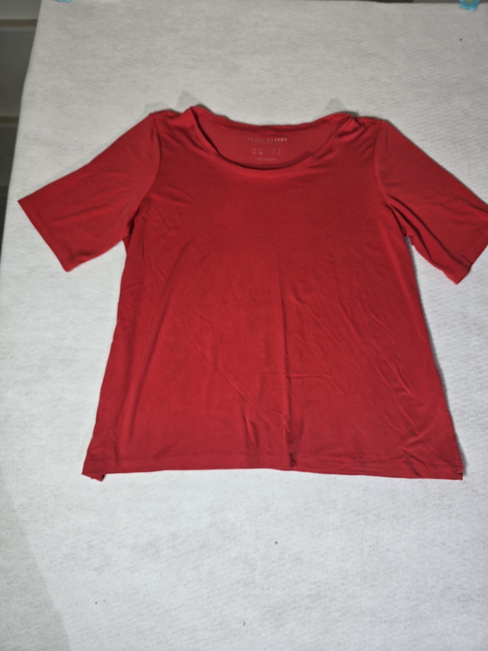 Women’s Red Crewneck Short Sleeve Top Size MP